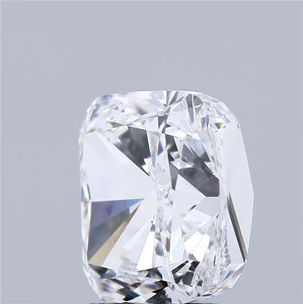 4.00ct Cushion modified Lab Grown Diamond (Colour E, Clarity VVS2, IGI Certified)
