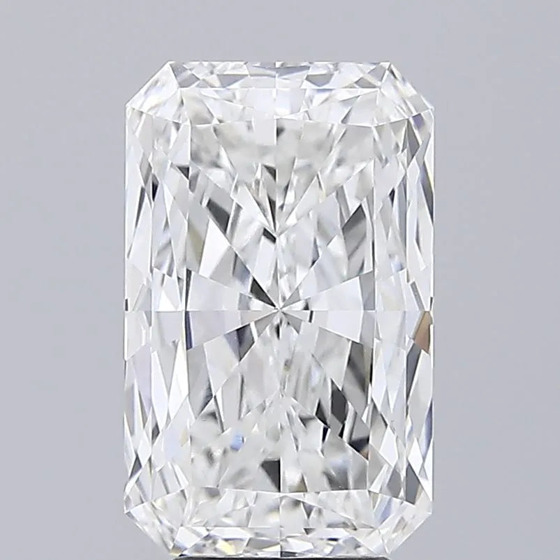 4.83ct Radiant Lab Grown Diamond (Colour E, Clarity VVS2, IGI Certified)