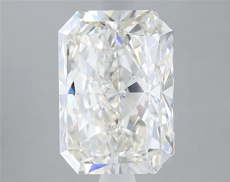 3.28ct Radiant Lab Grown Diamond (Colour H, Clarity VS2, IGI Certified)