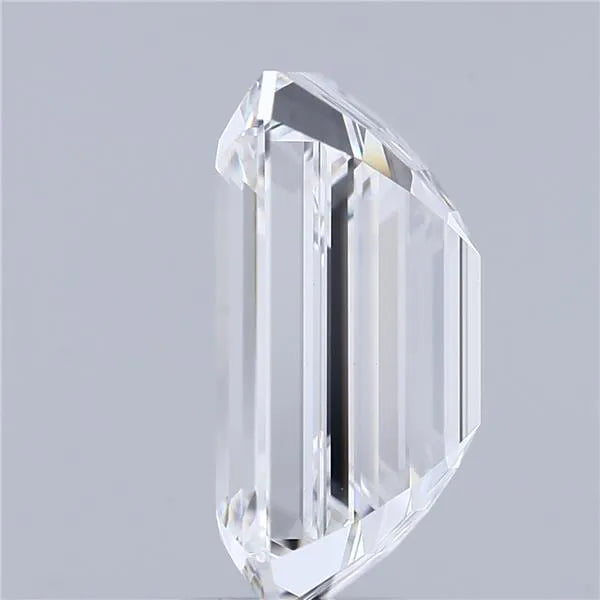 5.83ct Emerald Lab Grown Diamond (Colour E, Clarity VVS2, IGI Certified)