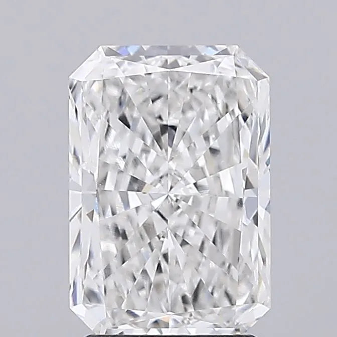 2.51ct Radiant Lab Grown Diamond (Colour F, Clarity VVS2, IGI Certified)