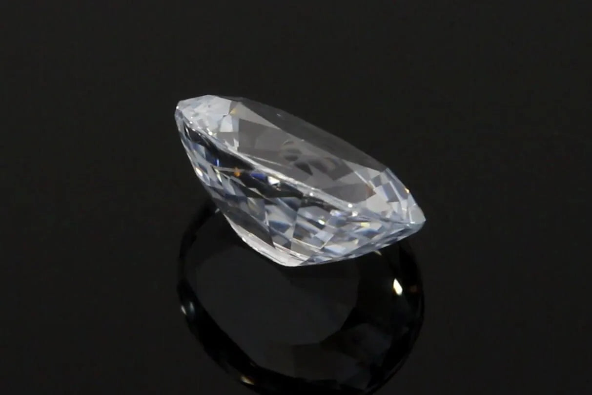 3.24ct Oval Natural Sapphire (Colour White, Clarity Eye Clean, Cut Faceted)