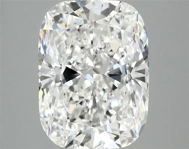 3.10ct Cushion modified Lab Grown Diamond (Colour E, Clarity VVS2, IGI Certified)