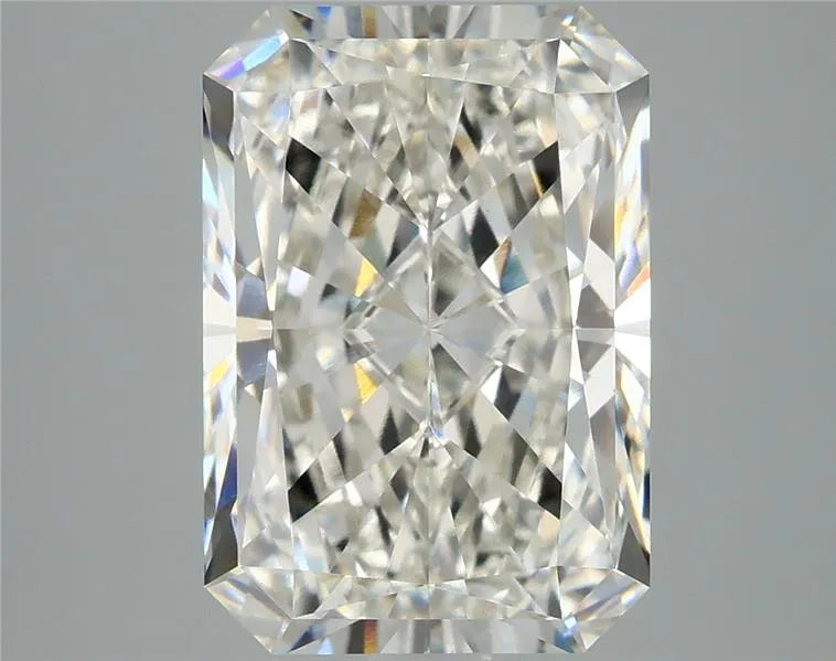 4.79ct Radiant Lab Grown Diamond (Colour H, Clarity VVS2, IGI Certified)