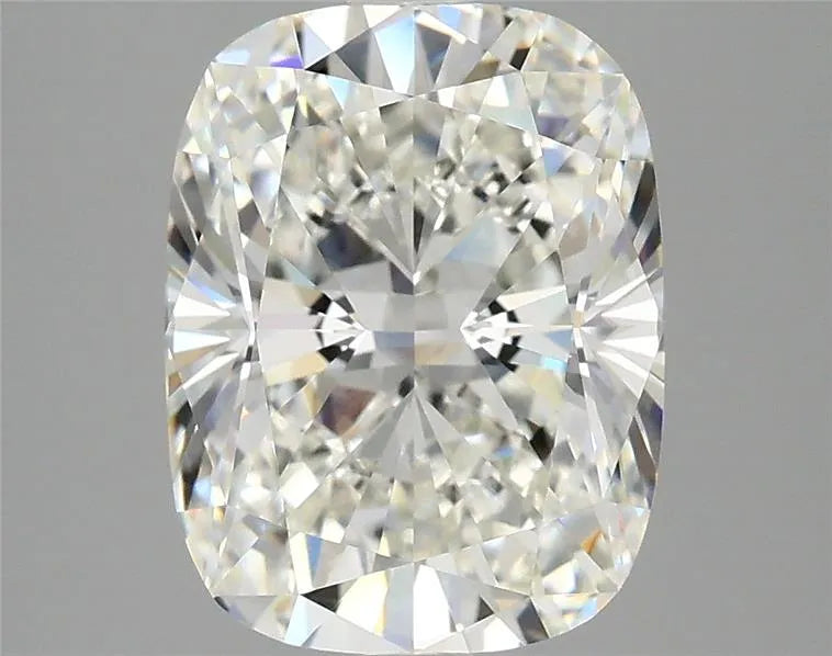 3.70ct Cushion modified Lab Grown Diamond (Colour G, Clarity VVS2, IGI Certified)