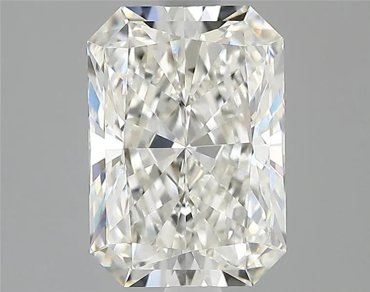 2.54ct Radiant Lab Grown Diamond (Colour G, Clarity VVS2, IGI Certified)