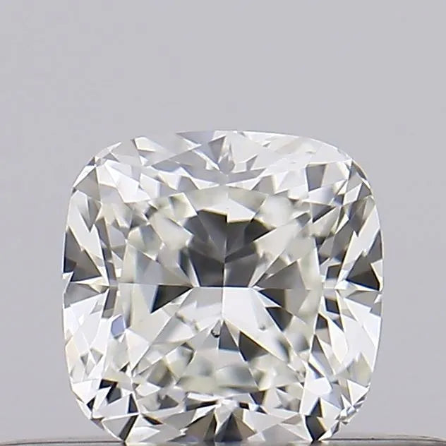 0.30ct Cushion modified Natural Diamond (Colour J, Clarity VS1, GIA Certified)