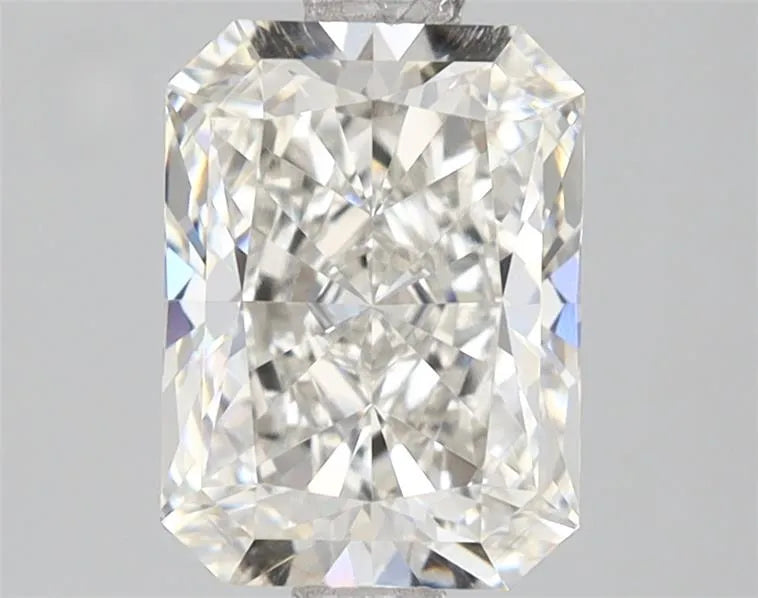2.05ct Radiant Lab Grown Diamond (Colour G, Clarity VVS2, IGI Certified)