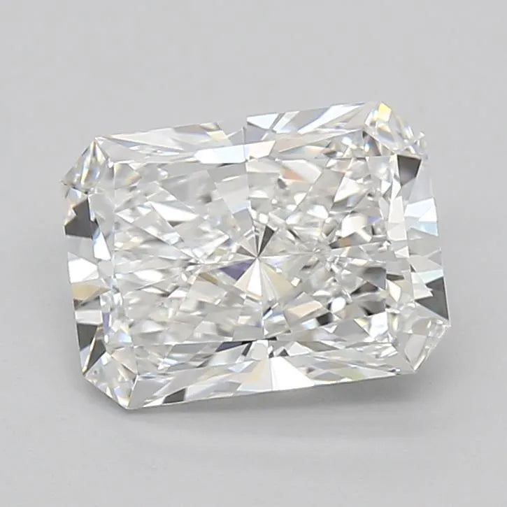 2.39ct Radiant Lab Grown Diamond (Colour D, Clarity VVS1, IGI Certified)