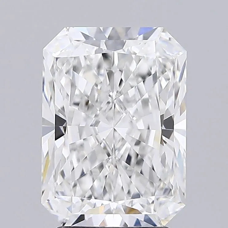 2.51ct Radiant Lab Grown Diamond (Colour F, Clarity VS2, IGI Certified)