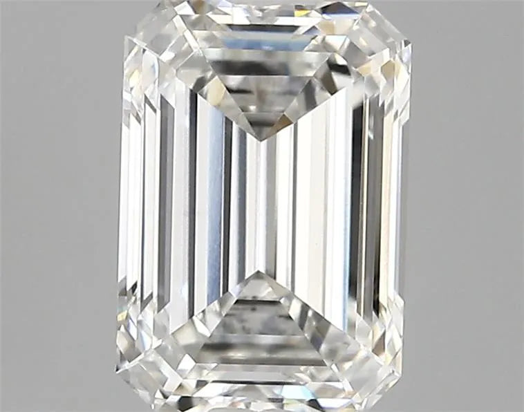 2.52ct Emerald Lab Grown Diamond (Colour F, Clarity VVS2, IGI Certified)