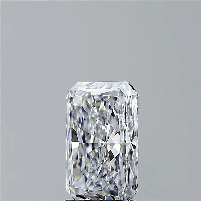 2.66ct Radiant Lab Grown Diamond (Colour G, Clarity VVS2, IGI Certified)