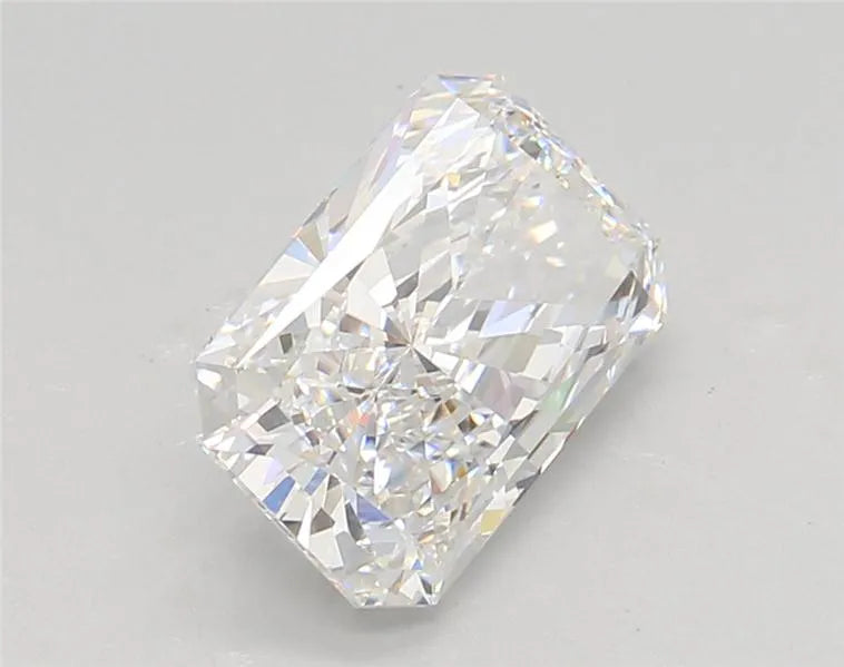 2.00ct Radiant Lab Grown Diamond (Colour E, Clarity VS1, IGI Certified)