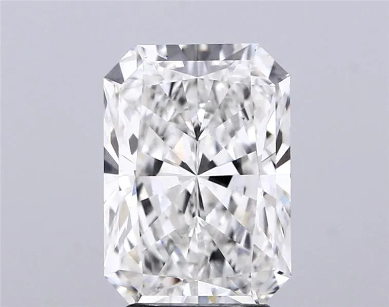 3.02ct Radiant Lab Grown Diamond (Colour F, Clarity VS1, IGI Certified)