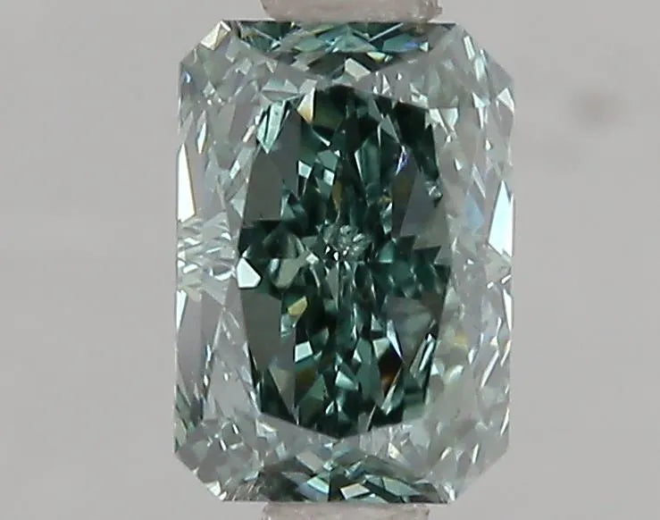 1.08ct Radiant Lab Grown Diamond (Colour Fancy Vivid Green, Clarity VS1, IGI Certified)