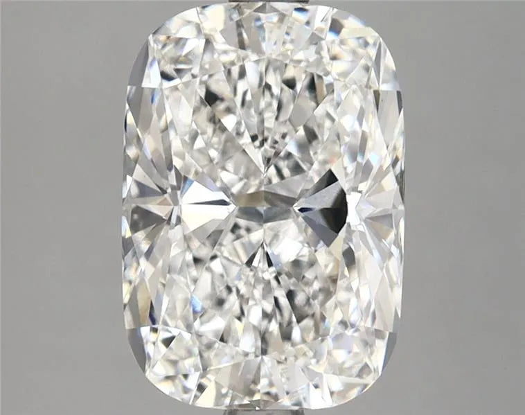 3.12ct Cushion modified Lab Grown Diamond (Colour E, Clarity VVS2, IGI Certified)