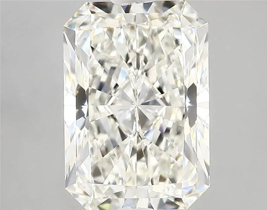 3.97ct Radiant Lab Grown Diamond (Colour F, Clarity VVS2, IGI Certified)