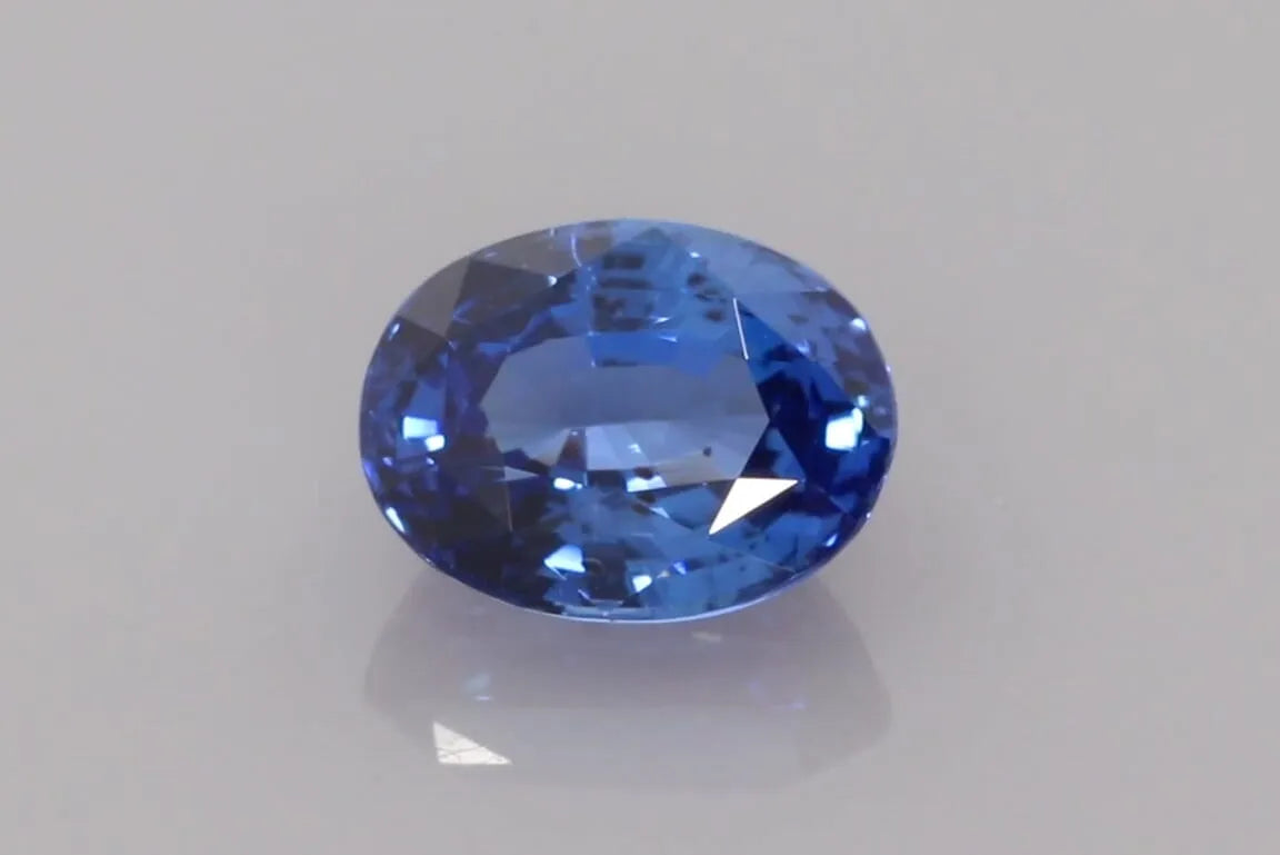2.62ct Oval Natural Sapphire (Colour Blue, Clarity Slightly Included, Cut Faceted)