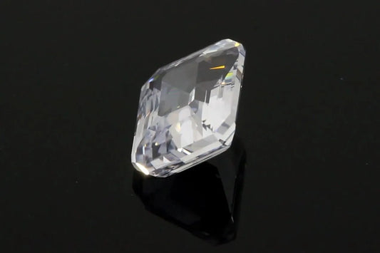 3.05ct Emerald Natural Sapphire (Colour White, Clarity Eye Clean, Cut Faceted)