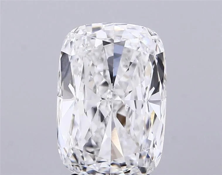 3.02ct Cushion modified Lab Grown Diamond (Colour D, Clarity VVS1, IGI Certified)