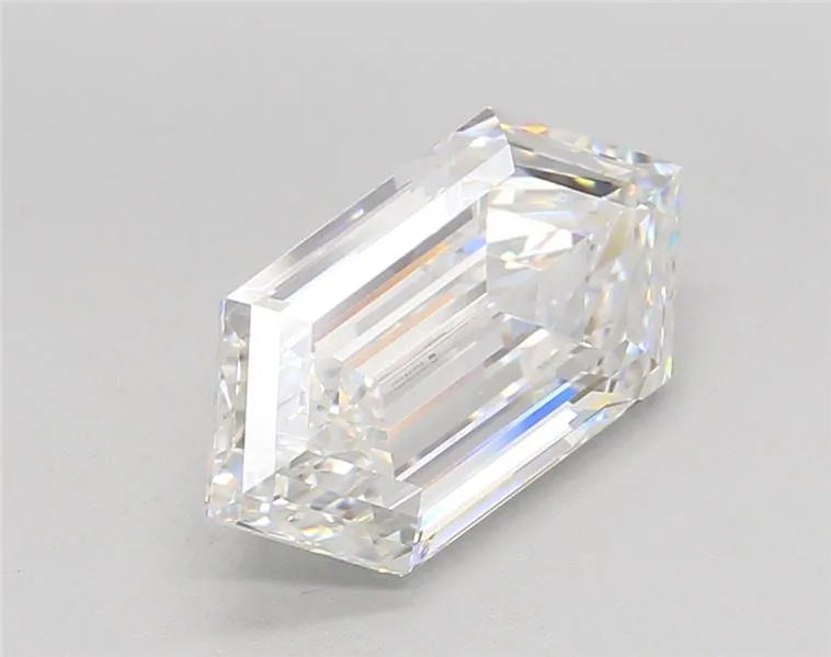 3.02ct Hexagonal Lab Grown Diamond (Colour E, Clarity VVS2, IGI Certified)