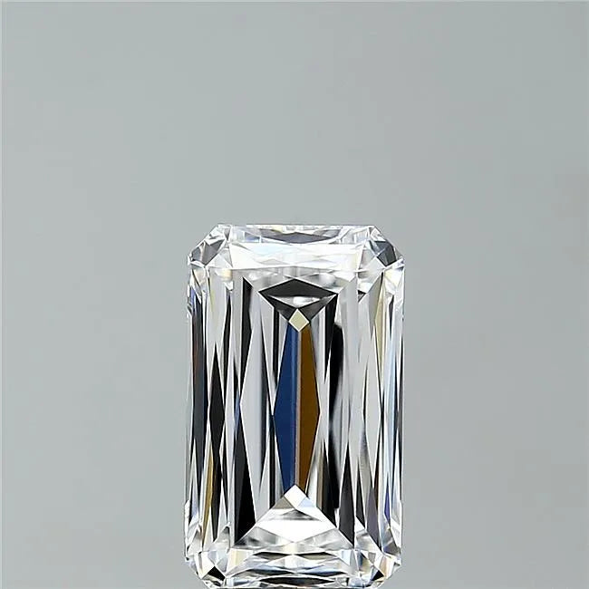 3.03ct Radiant Lab Grown Diamond (Colour D, Clarity VVS2, IGI Certified)
