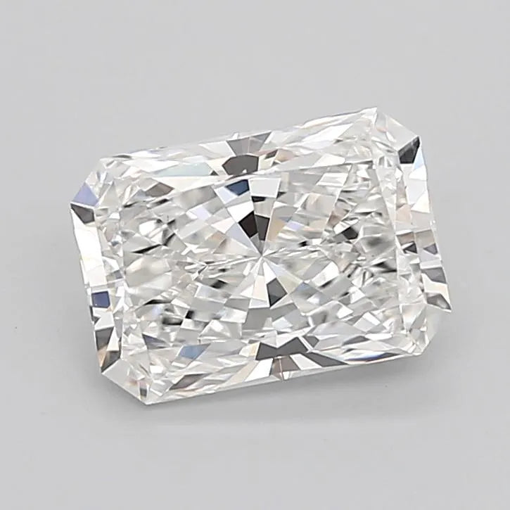 3.04ct Radiant Lab Grown Diamond (Colour F, Clarity VVS2, IGI Certified)