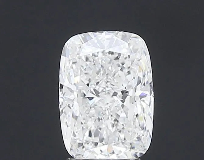 3.05ct Cushion modified Lab Grown Diamond (Colour E, Clarity VVS2, IGI Certified)