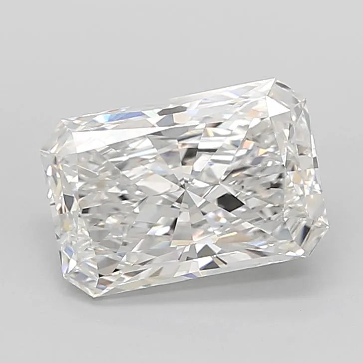 3.05ct Radiant Lab Grown Diamond (Colour F, Clarity VVS2, IGI Certified)