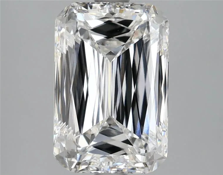3.09ct Cushion modified Lab Grown Diamond (Colour F, Clarity VVS2, IGI Certified)