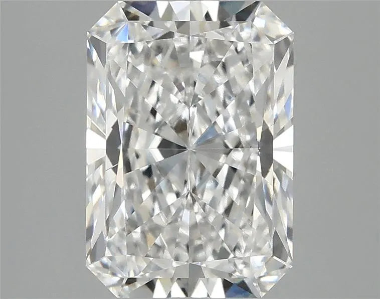 3.09ct Radiant Lab Grown Diamond (Colour E, Clarity VS1, IGI Certified)