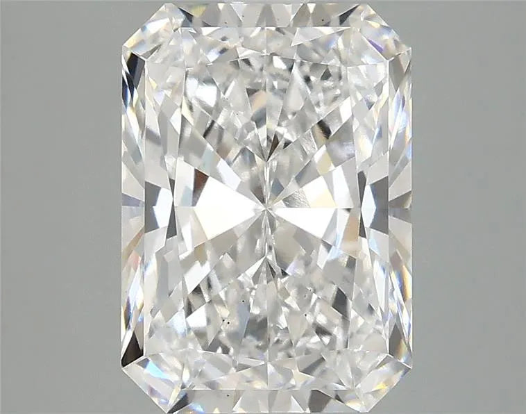 3.10ct Radiant Lab Grown Diamond (Colour E, Clarity VS1, IGI Certified)