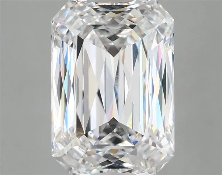 3.20ct Radiant Lab Grown Diamond (Colour D, Clarity VVS1, IGI Certified)