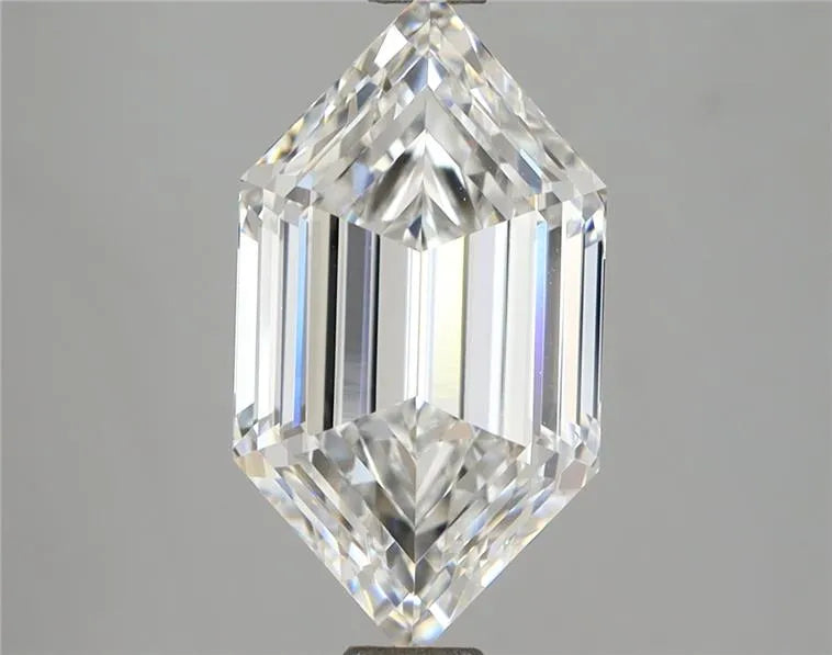 3.54ct Hexagonal Lab Grown Diamond (Colour E, Clarity VVS2, IGI Certified)