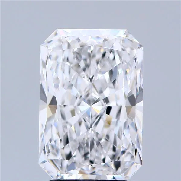 3.55ct Radiant Lab Grown Diamond (Colour D, Clarity VS1, IGI Certified)