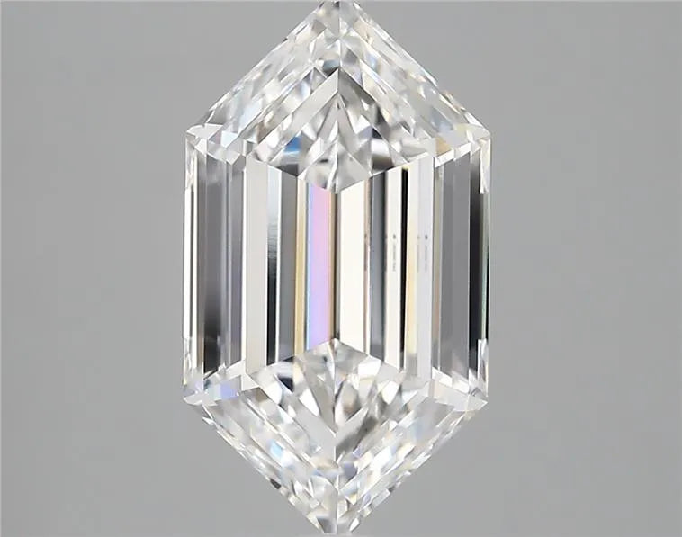 3.71ct Hexagonal Lab Grown Diamond (Colour E, Clarity VVS1, IGI Certified)