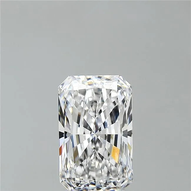 3.72ct Radiant Lab Grown Diamond (Colour E, Clarity IF, IGI Certified)