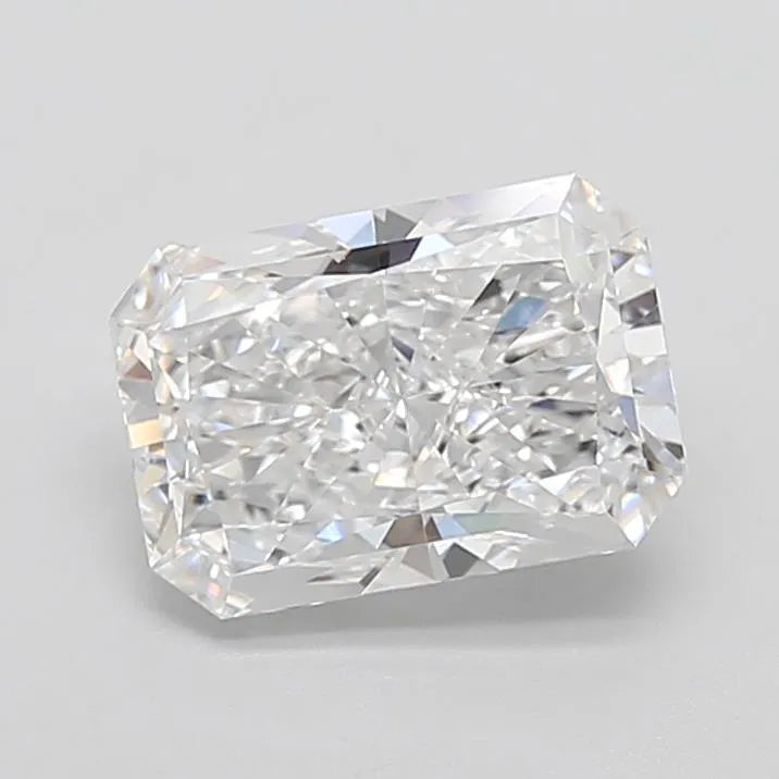 3.74ct Radiant Lab Grown Diamond (Colour D, Clarity VVS1, IGI Certified)