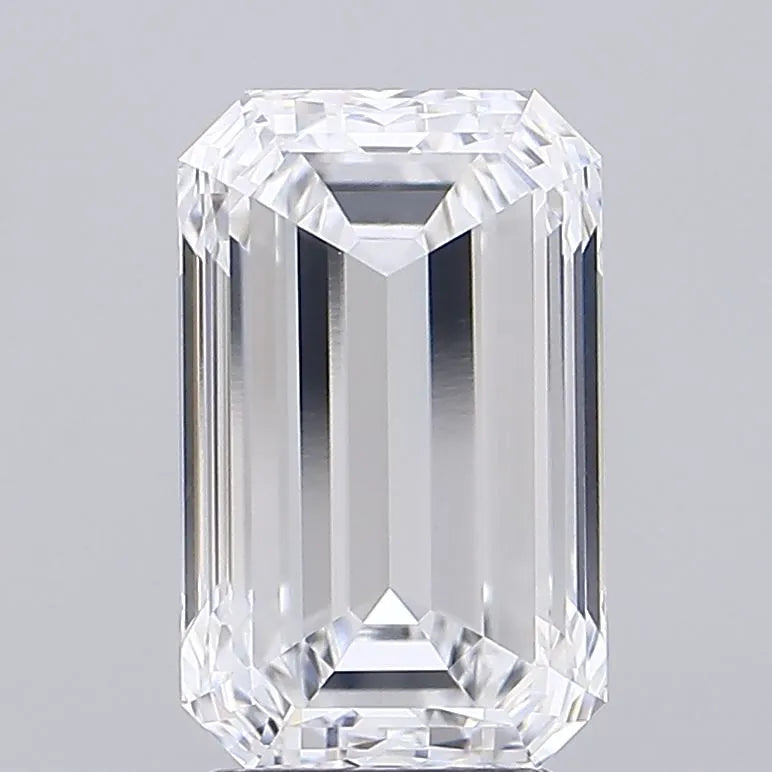 3.91ct Emerald Lab Grown Diamond (Colour D, Clarity VVS2, IGI Certified)