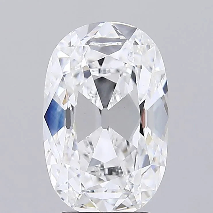 4.00ct Cushion brilliant Lab Grown Diamond (Colour E, Clarity VVS2, IGI Certified)