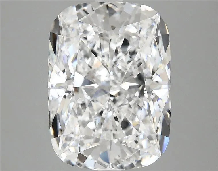 4.01ct Cushion modified Lab Grown Diamond (Colour D, Clarity VVS2, IGI Certified)