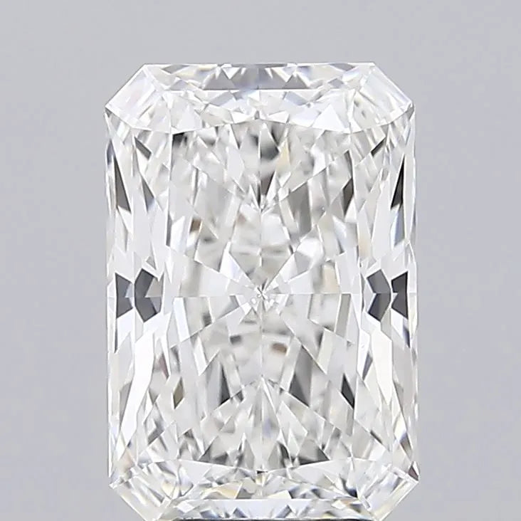4.02ct Radiant Lab Grown Diamond (Colour F, Clarity VVS2, IGI Certified)