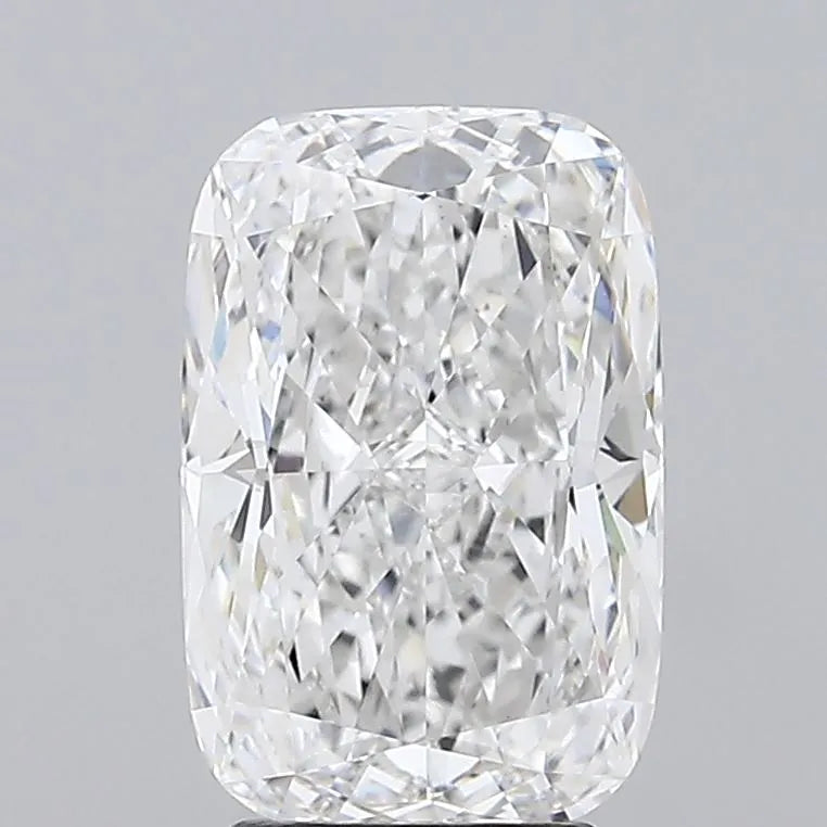 4.05ct Cushion modified Lab Grown Diamond (Colour F, Clarity VVS2, IGI Certified)