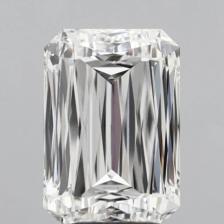 4.05ct Radiant Lab Grown Diamond (Colour E, Clarity VVS2, IGI Certified)