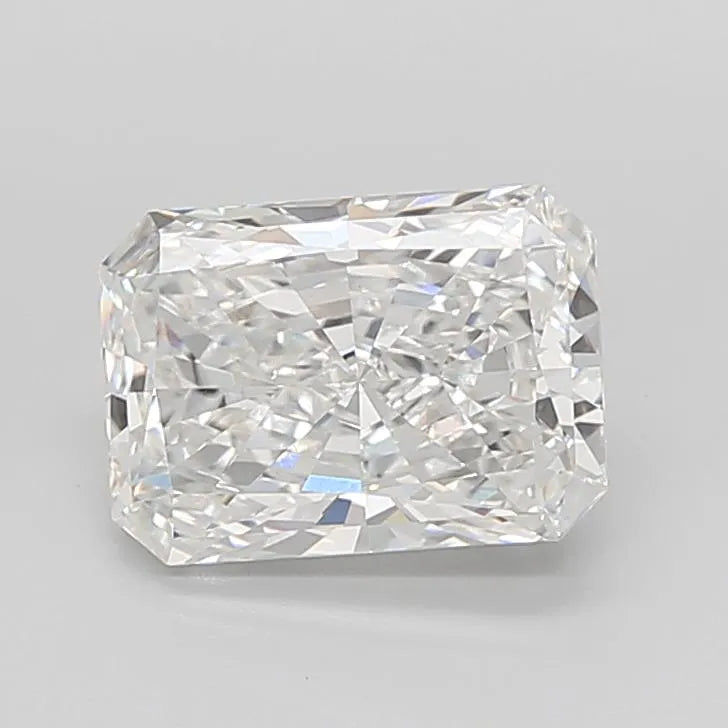 4.05ct Radiant Lab Grown Diamond (Colour F, Clarity VVS2, IGI Certified)