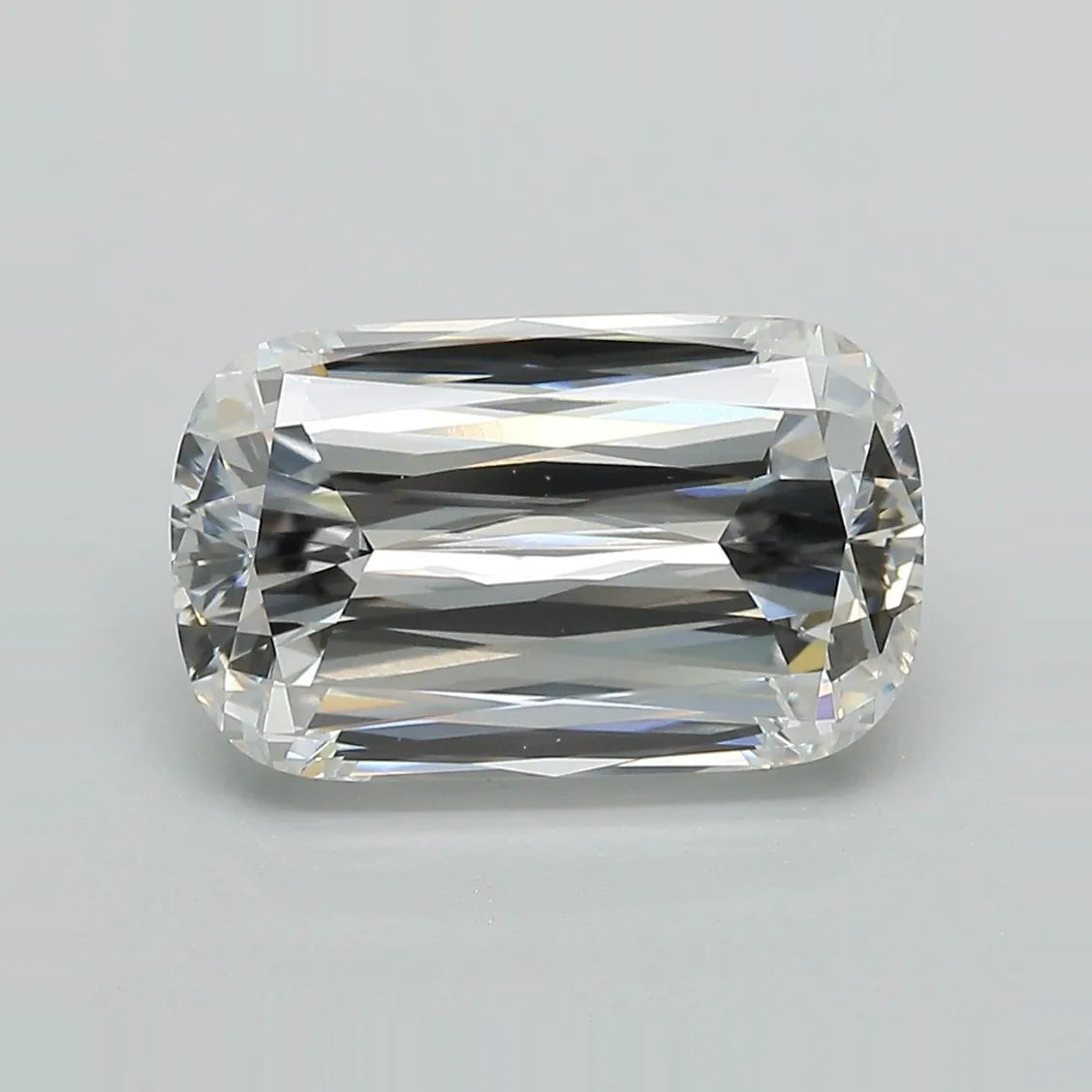 4.13ct Cushion modified Lab Grown Diamond (Colour F, Clarity VS1, IGI Certified)