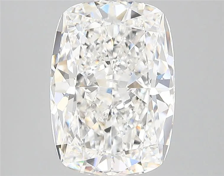 4.19ct Cushion modified Lab Grown Diamond (Colour E, Clarity VVS2, IGI Certified)