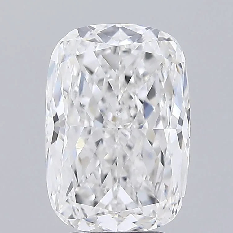 4.50ct Cushion modified Lab Grown Diamond (Colour E, Clarity VVS2, IGI Certified)