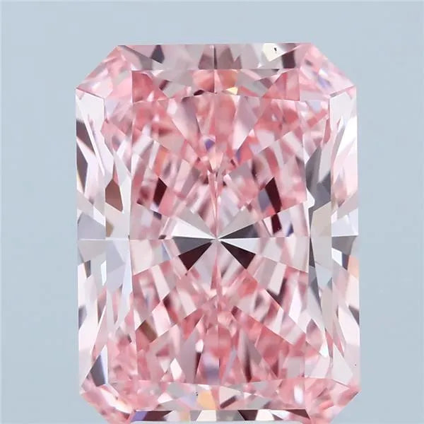4.51ct Radiant Lab Grown Diamond (Colour Fancy Vivid Pink, Clarity VS1, IGI Certified)
