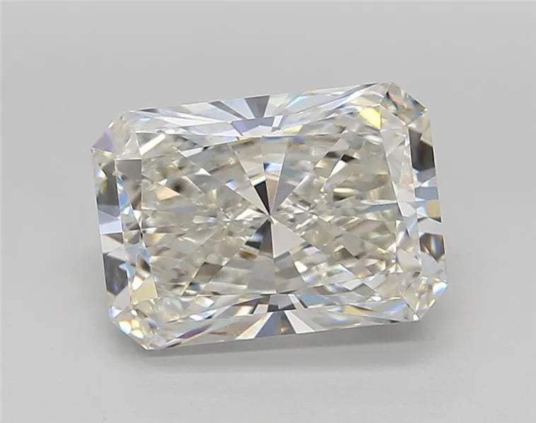 5.10ct Radiant Lab Grown Diamond (Colour G, Clarity VVS2, IGI Certified)